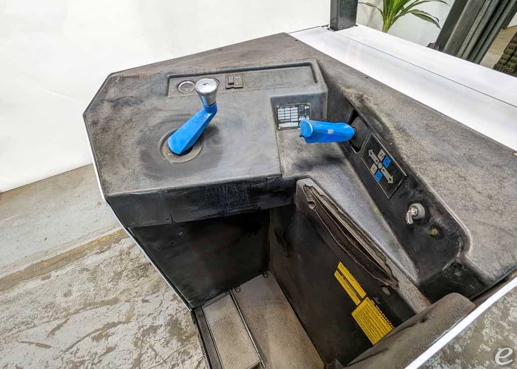 1990 Crown 30RCTT-S At UsedEquipmentHub.com