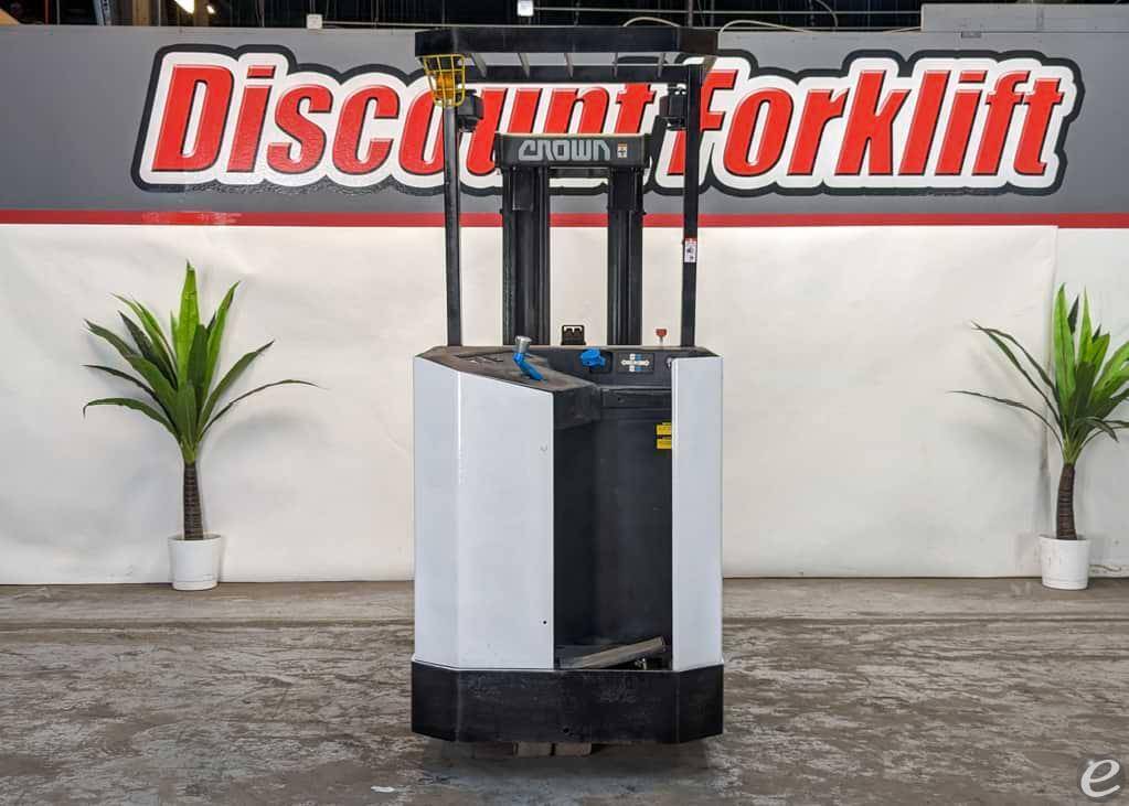 1990 Crown 30RCTT-S At UsedEquipmentHub.com