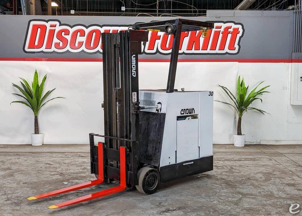 1990 Crown 30RCTT-S At UsedEquipmentHub.com