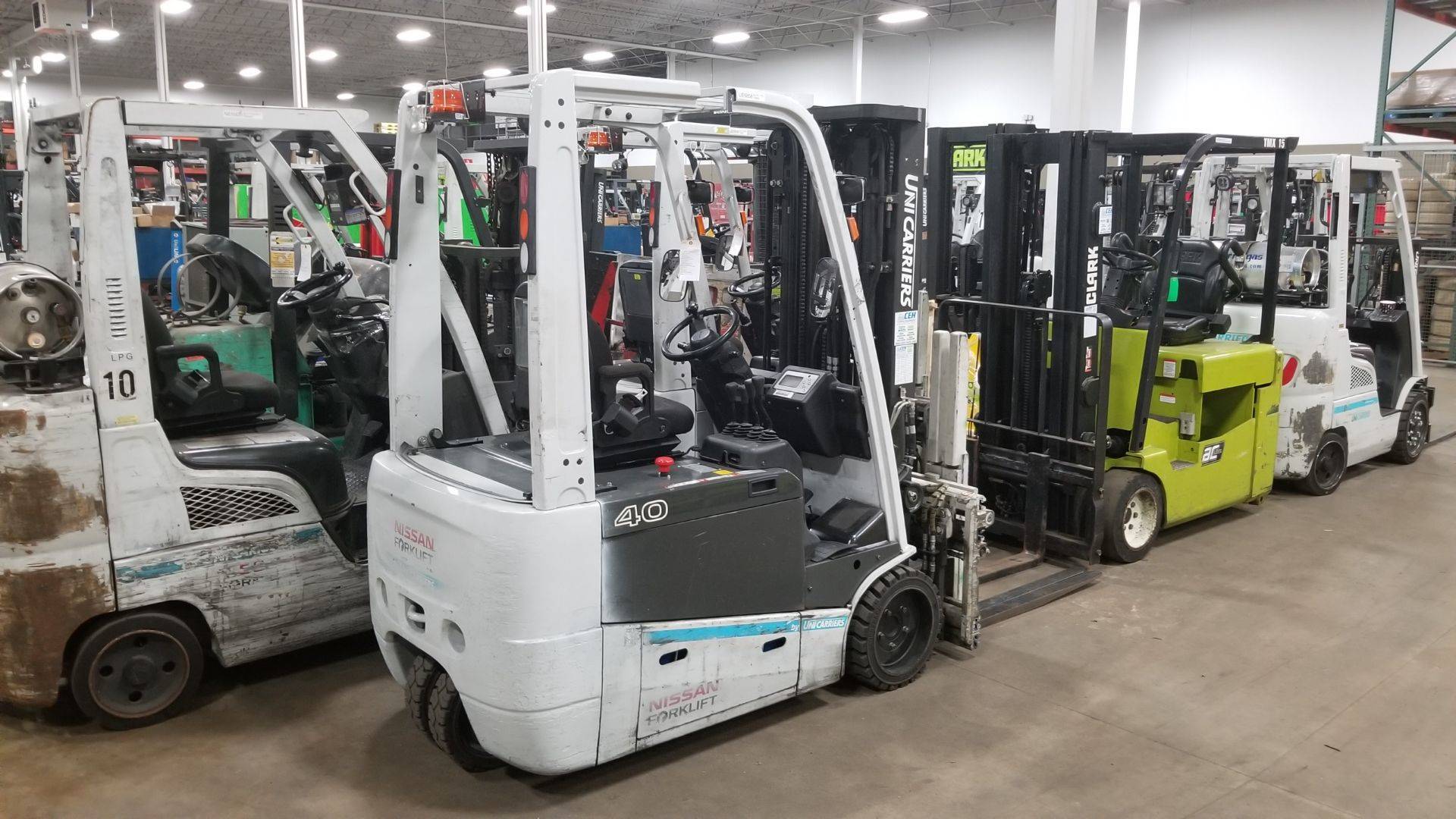 2013 Nissan AG1N1L20V At UsedEquipmentHub.com