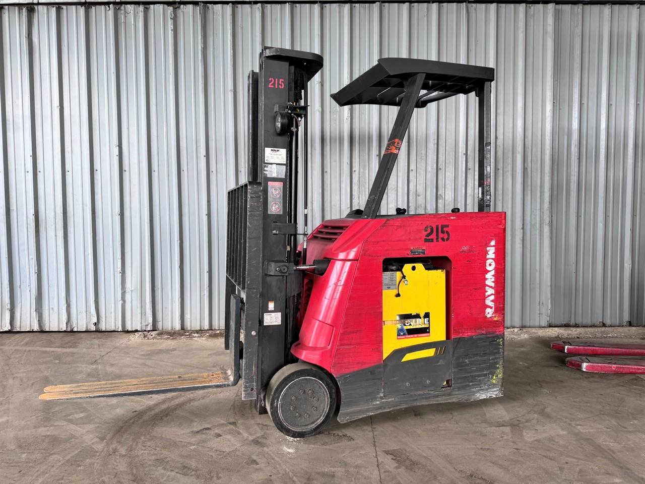 2016 Raymond 425-C30TT At UsedEquipmentHub.com