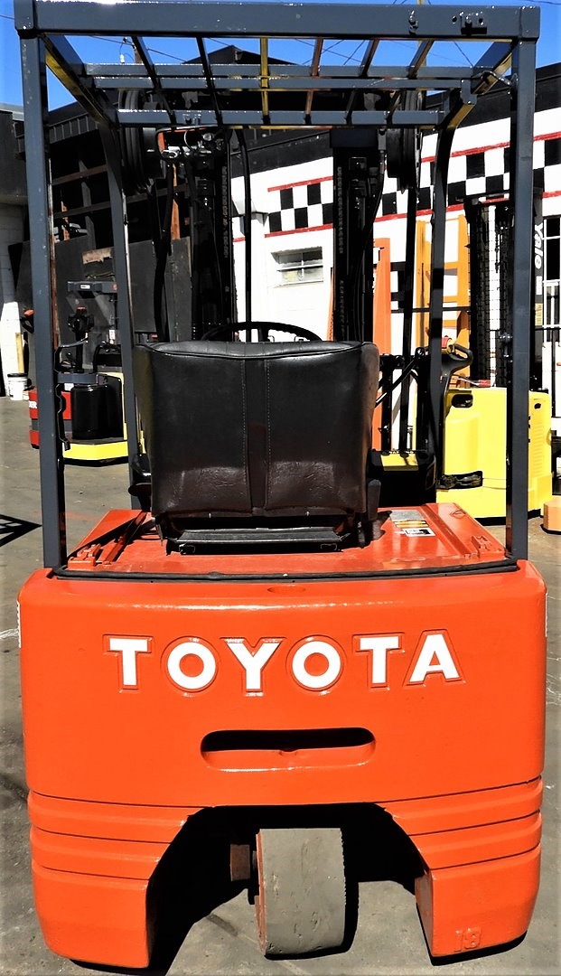 2011 Yale OS030EC At UsedEquipmentHub.com