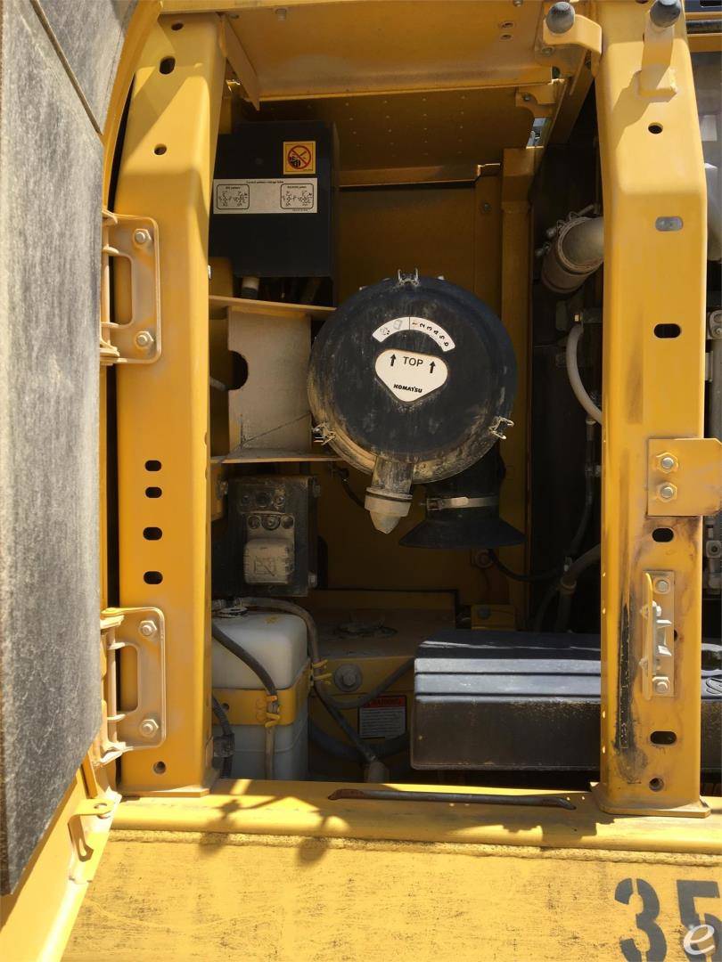 2015 Komatsu PC210 LC-10 At UsedEquipmentHub.com