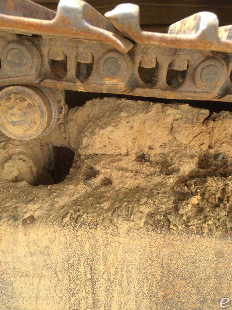 2015 Komatsu PC210 LC-10 At UsedEquipmentHub.com