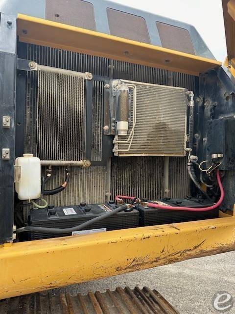 2012 John Deere 250G LC At UsedEquipmentHub.com