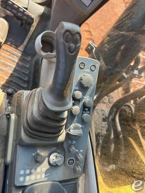 2013 John Deere 350G LC At UsedEquipmentHub.com