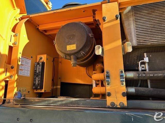 2011 Hyundai ROBEX 380 LC-9 At UsedEquipmentHub.com