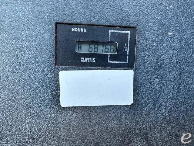 2011 Hyundai ROBEX 380 LC-9 At UsedEquipmentHub.com