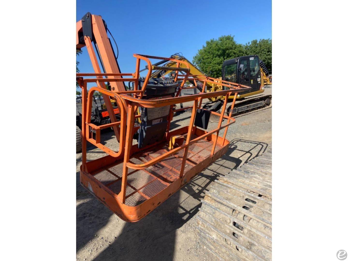 2013 JLG 800AJ At UsedEquipmentHub.com