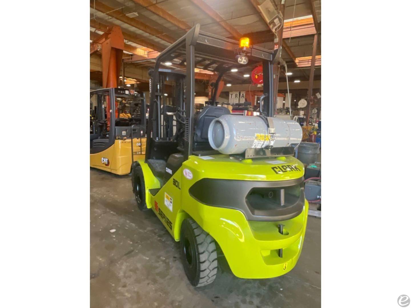 2019 Clark S30L At UsedEquipmentHub.com