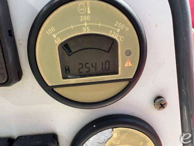 2014 Moffett M8  PL At UsedEquipmentHub.com